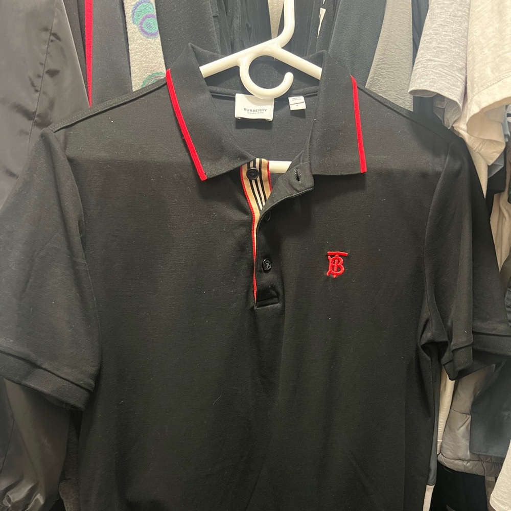 Burberry black polo newer style